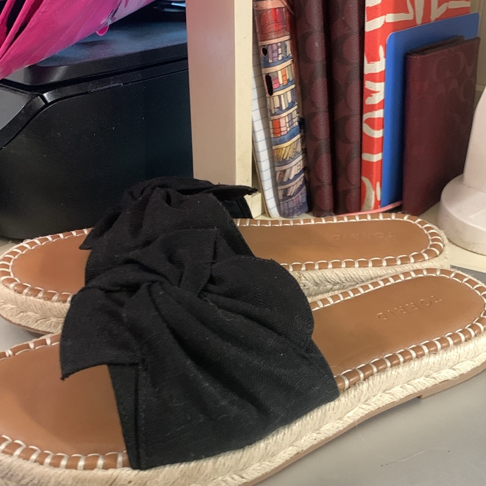 Torrid Sz 11 black suede slide on sandals. Jute - Picture 6 of 6